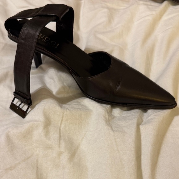 Gucci Elegant Black ankle-strap pumps - Picture 2 of 3